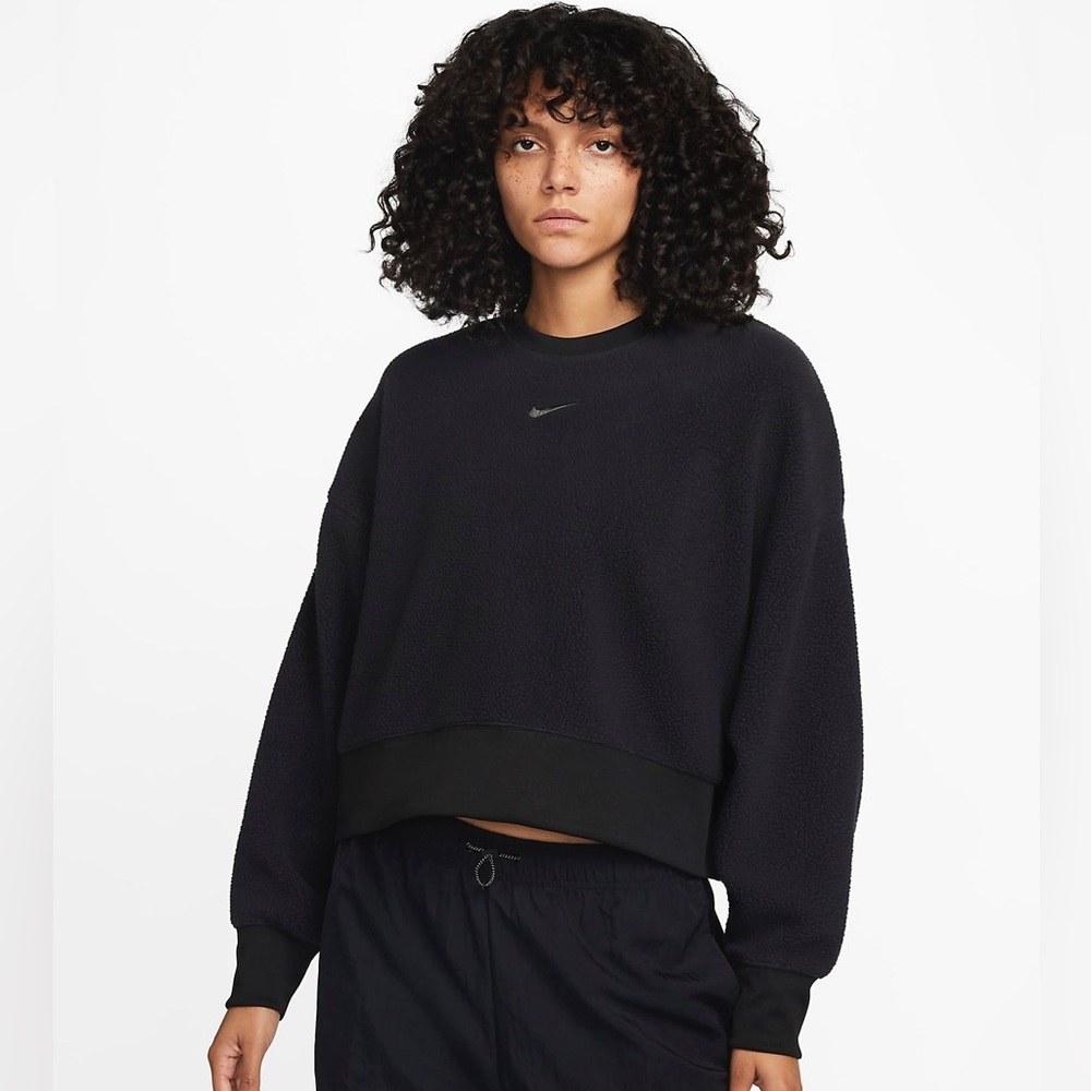 Nike sportswear plush mod crop oversized crewneck